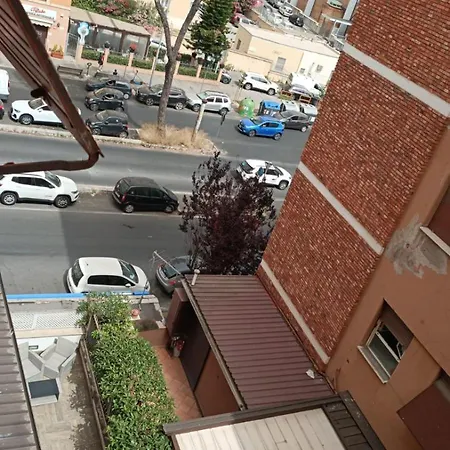 Pm 81 Via Gregorio Vii Apartment