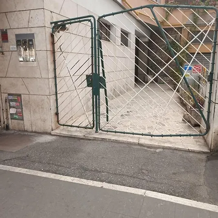 Pm 81 Via Gregorio Vii