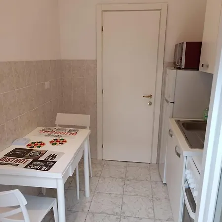 Pm 81 Via Gregorio Vii Apartment *